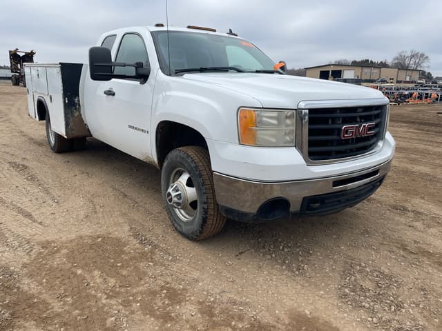 Image of GMC 3500 equipment image 4