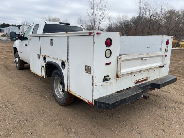 Image of GMC 3500 equipment image 1