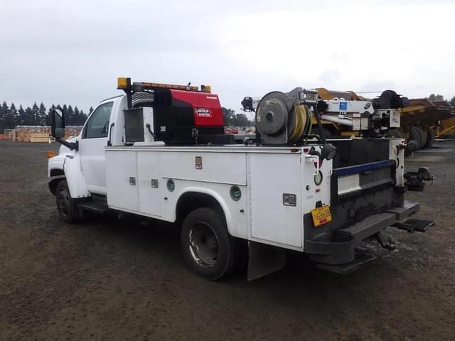 Image of GMC C5500 equipment image 4