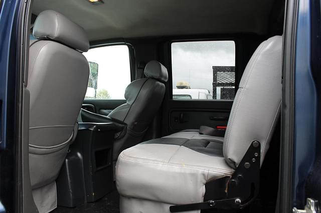 Image of GMC C5500 equipment image 4
