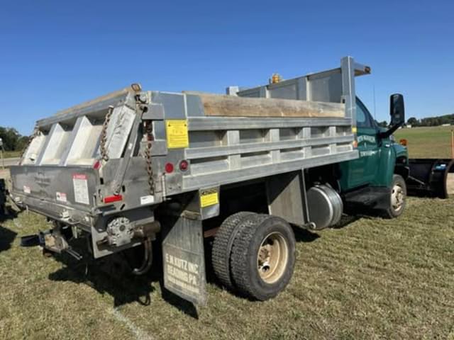 Image of GMC C5500 equipment image 3