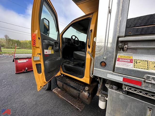 Thumbnail image GMC C5500 8