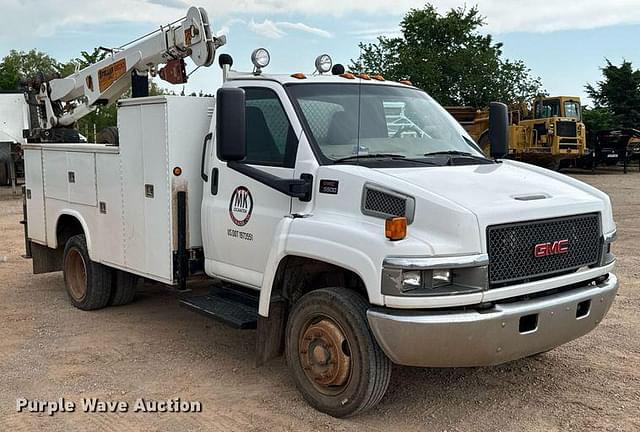 Image of GMC C5500 equipment image 2