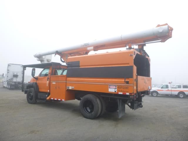 Image of GMC C7500 equipment image 3