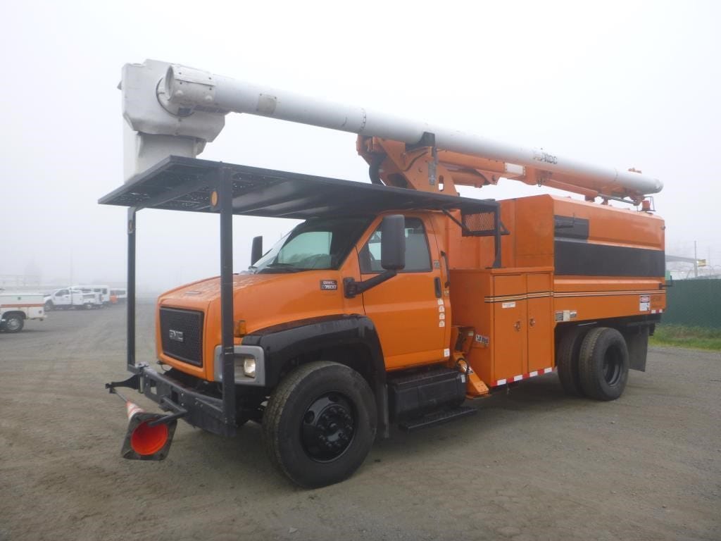2008 GMC C7500 Equipment Image0