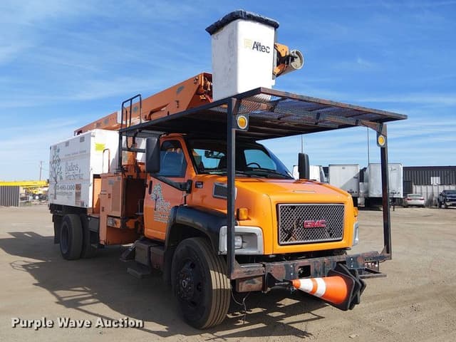 Image of GMC C7500 equipment image 2