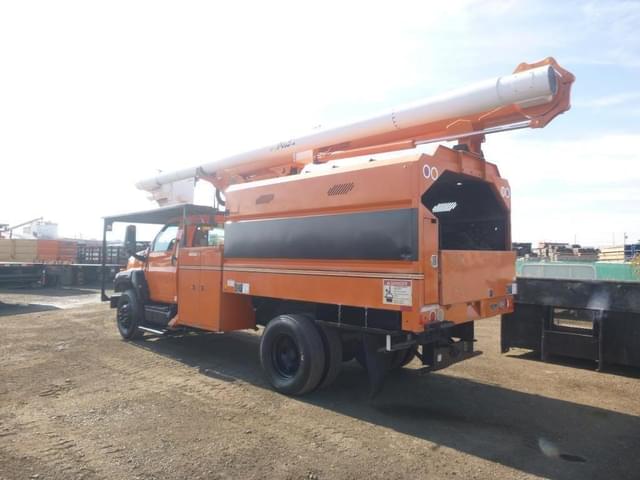 Image of GMC C7500 equipment image 3