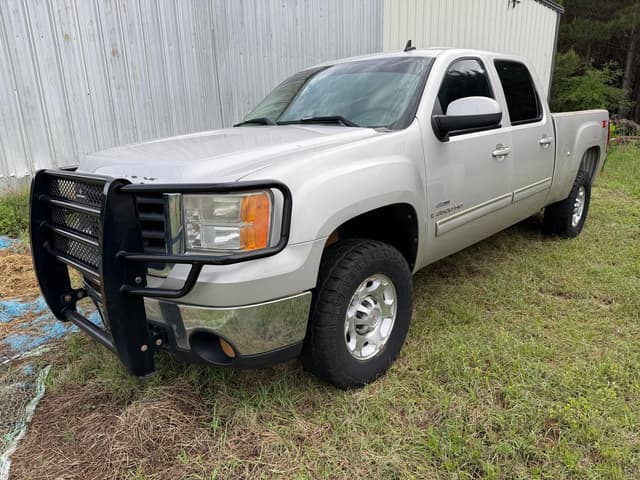 Image of GMC Sierra equipment image 1