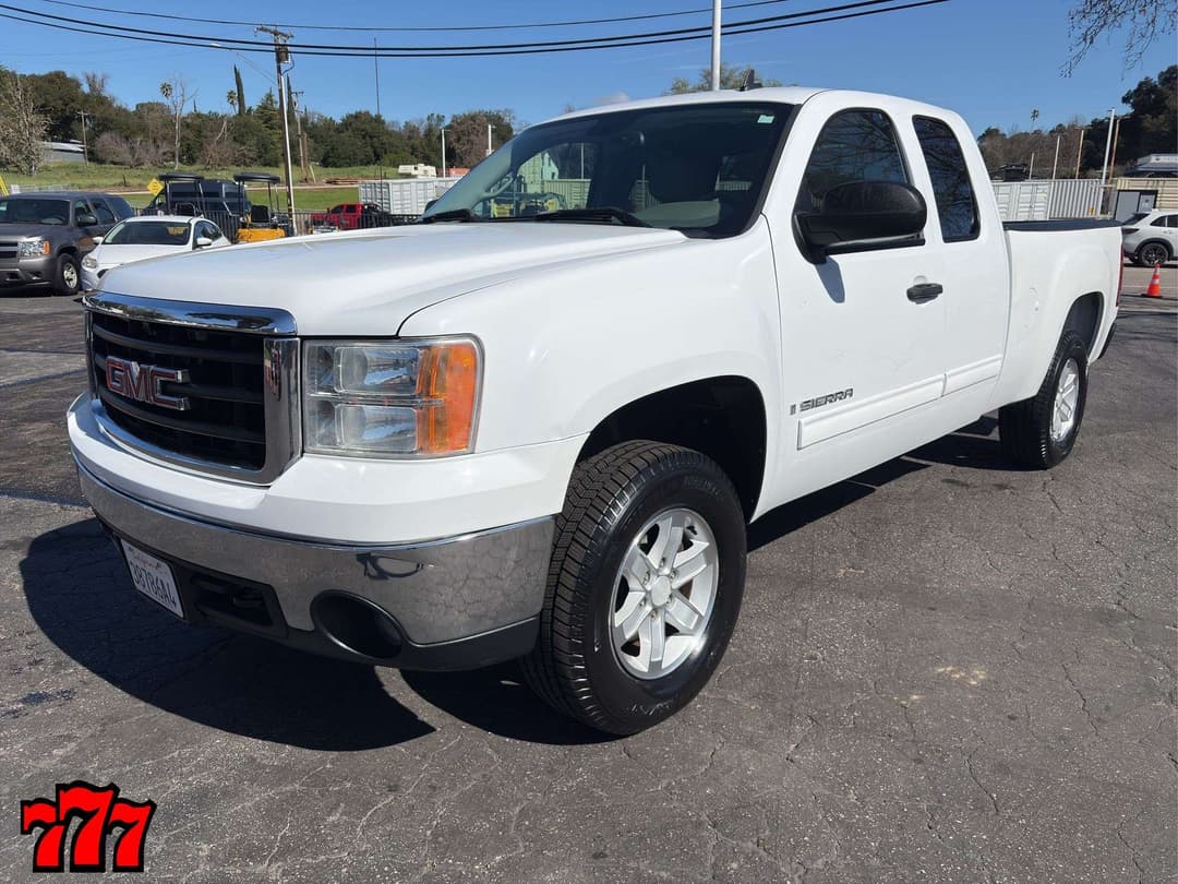 Image of GMC 1500 Primary image