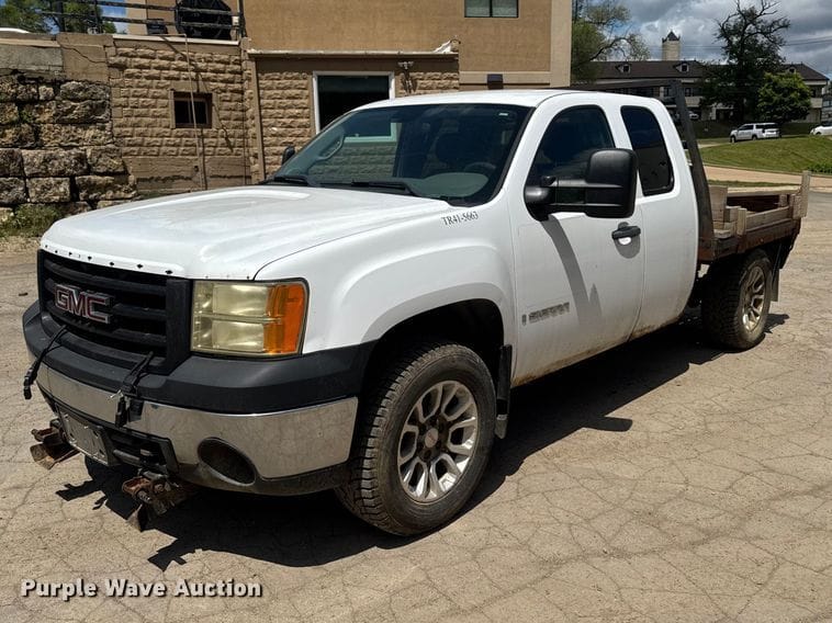 2008 GMC Sierra 1500 Equipment Image0