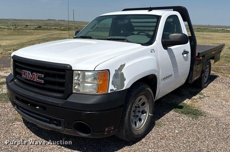 Image of GMC Sierra 1500 Primary image