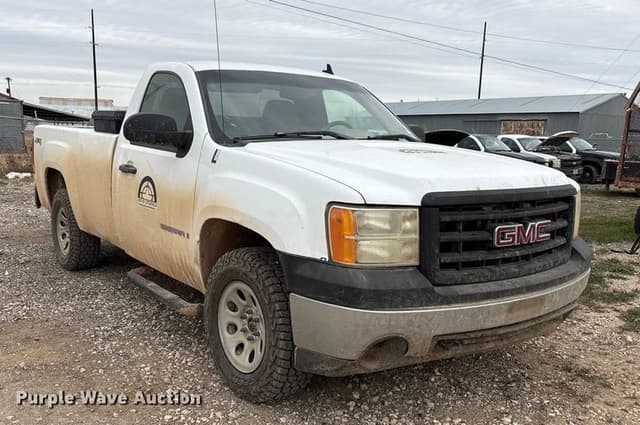 Image of GMC 1500 equipment image 2