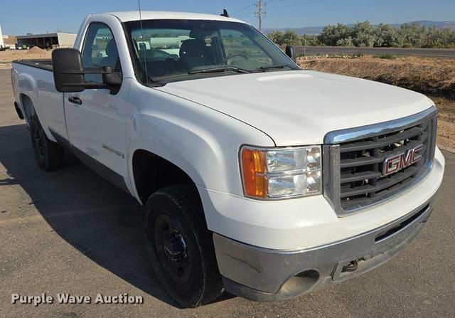 Image of GMC 2500 equipment image 2