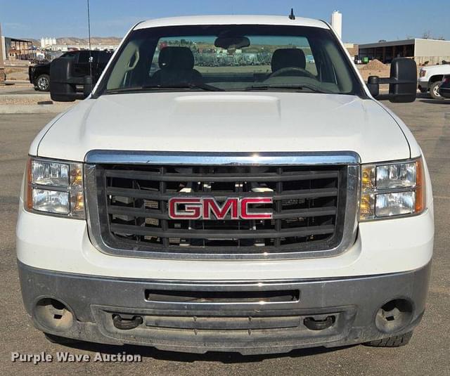 Image of GMC 2500 equipment image 1