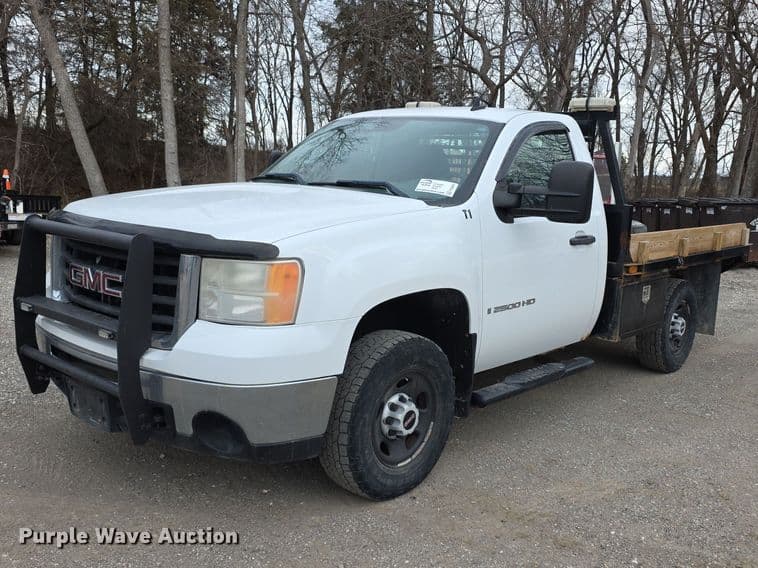 Image of GMC 2500HD Primary image
