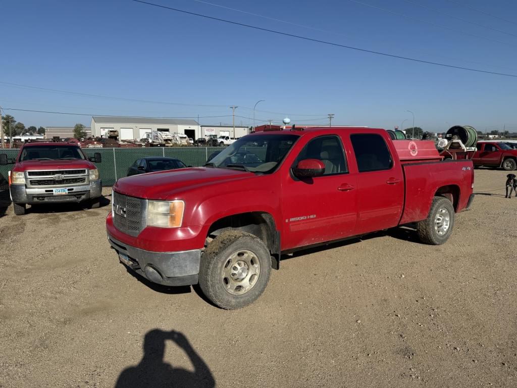 Image of GMC 2500HD Primary image