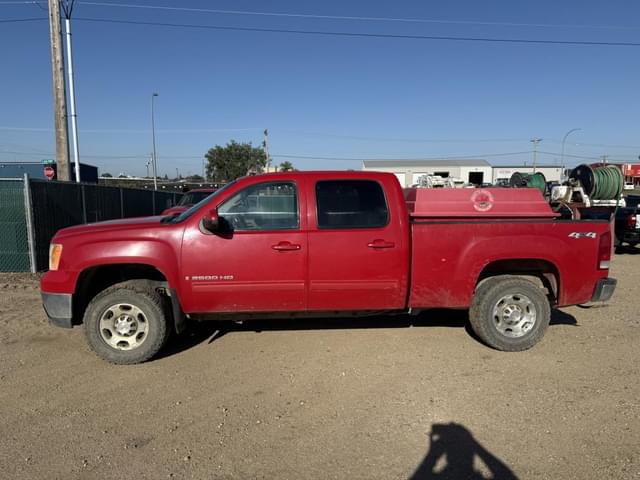 Image of GMC 2500HD equipment image 1