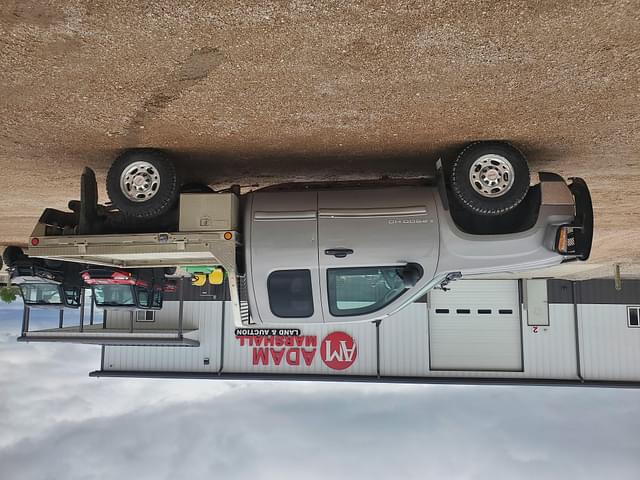 Image of GMC 2500HD equipment image 4