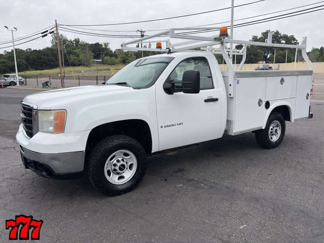 Image of GMC 2500HD equipment image 1