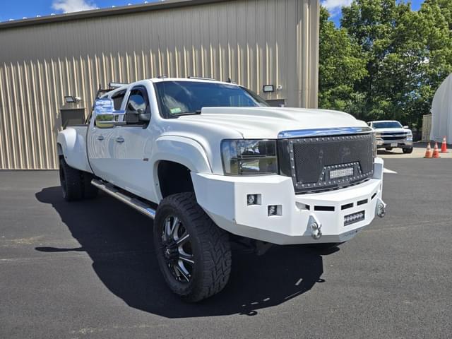 Image of GMC 3500 equipment image 3
