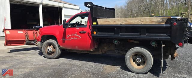 Image of GMC 3500HD equipment image 1