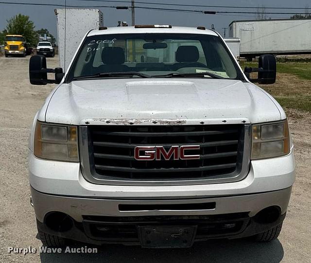 Image of GMC 3500HD equipment image 1
