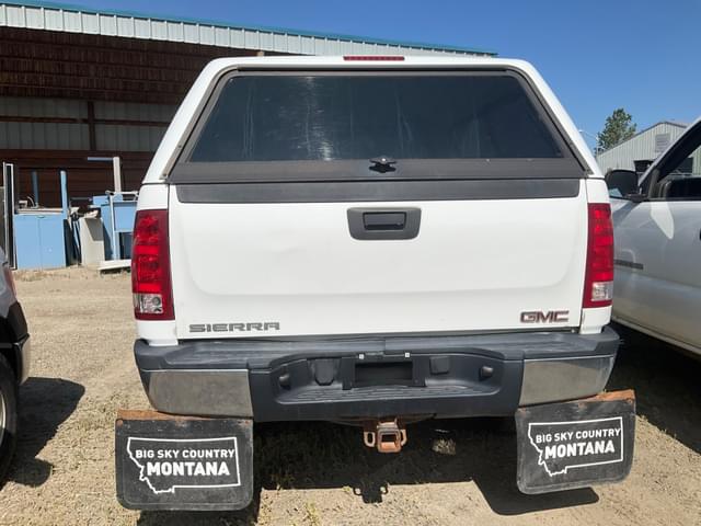 Image of GMC 2500HD equipment image 4