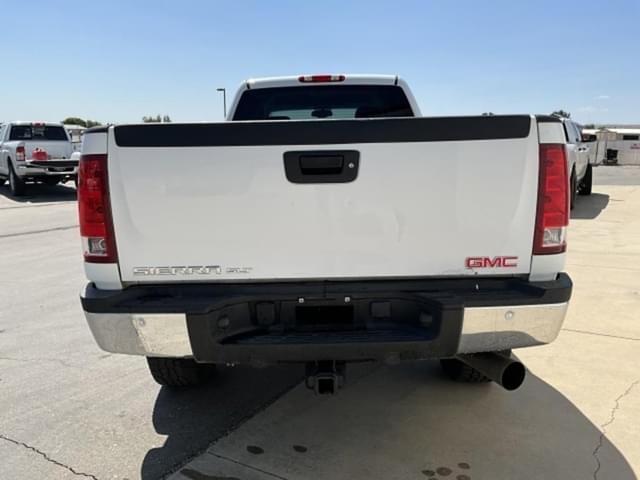 Image of GMC 2500HD equipment image 4