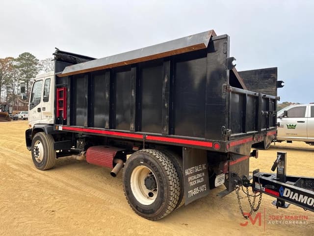 Image of GMC T7500 equipment image 2