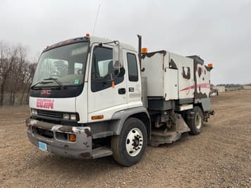 Main image GMC T7500