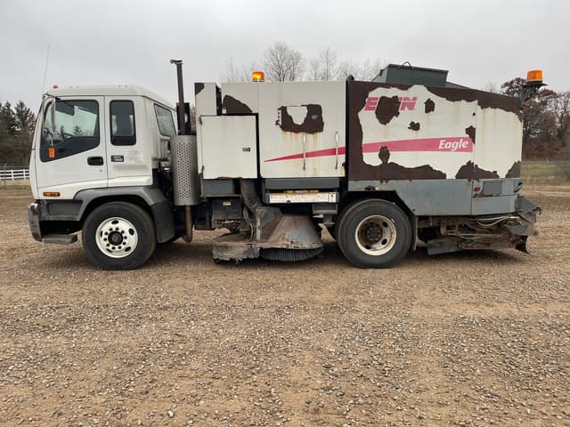 Image of GMC T7500 equipment image 1