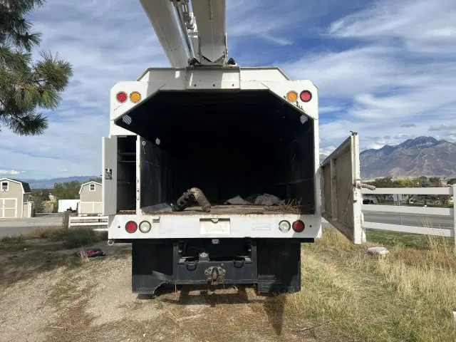 Image of GMC Topkick C7500 equipment image 4
