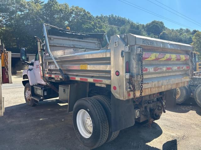 Image of GMC Topkick C7500 equipment image 3