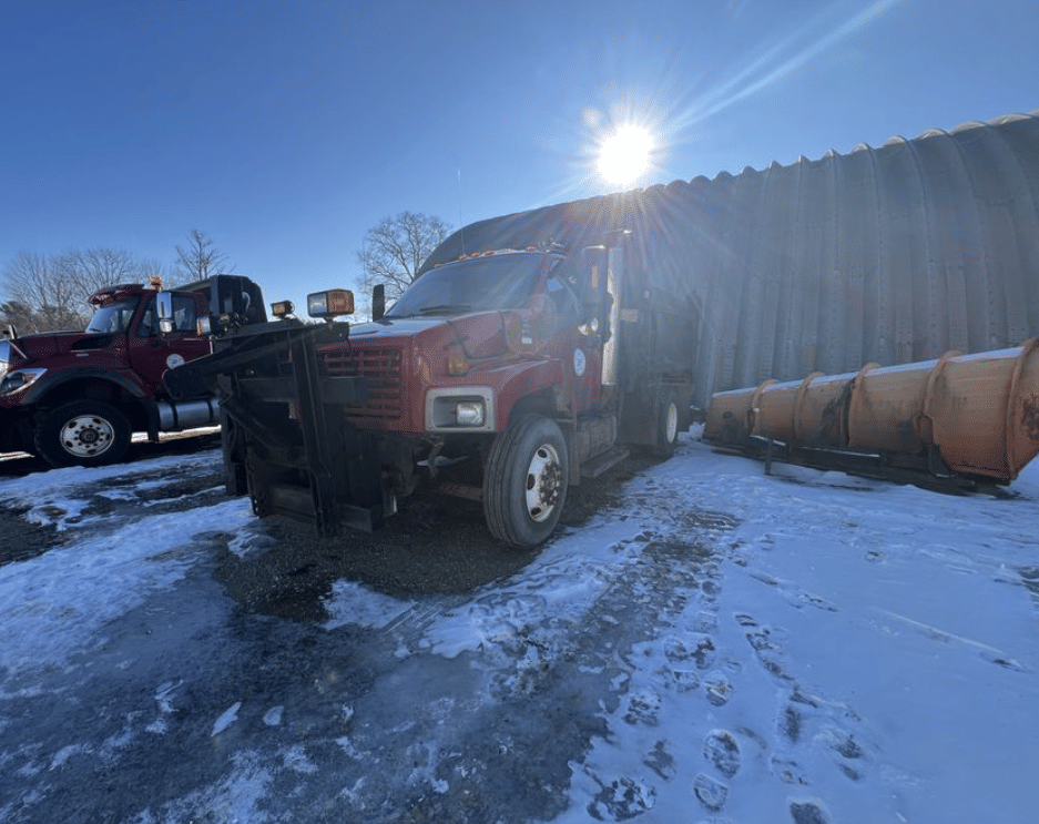 2008 GMC Topkick C8500 Equipment Image0