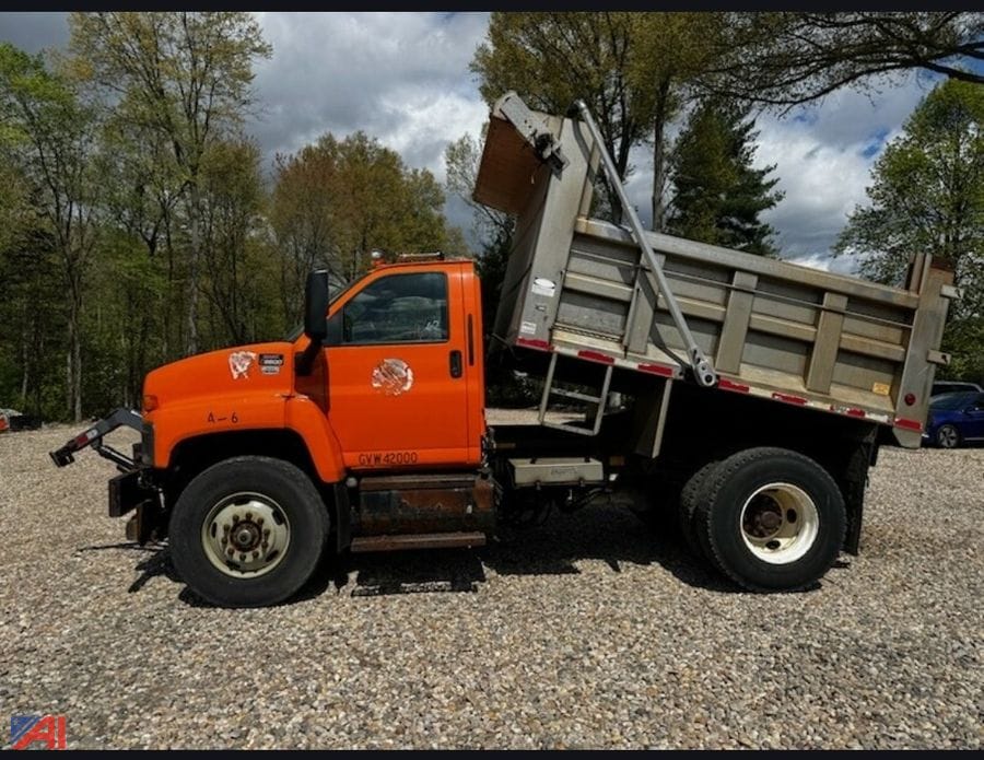 2008 GMC Topkick C8500 Equipment Image0