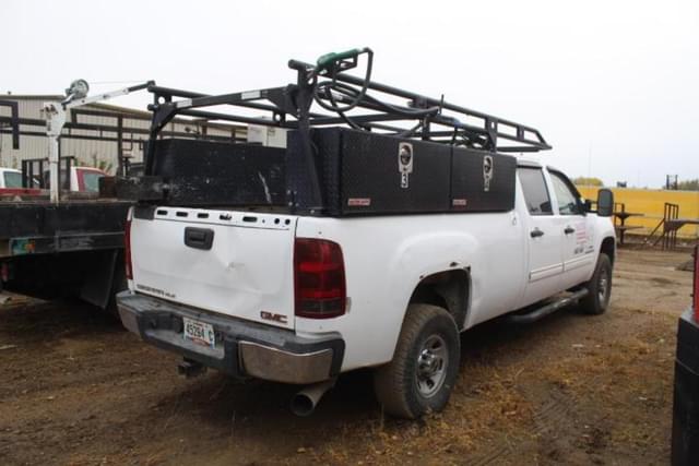 Image of GMC 3500HD equipment image 2