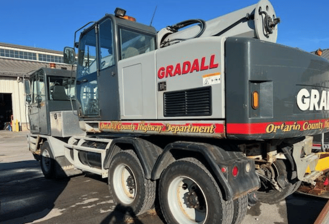 Image of Gradall XL4100 equipment image 1