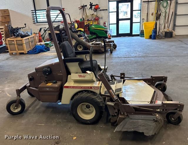 Image of Grasshopper 721D equipment image 3