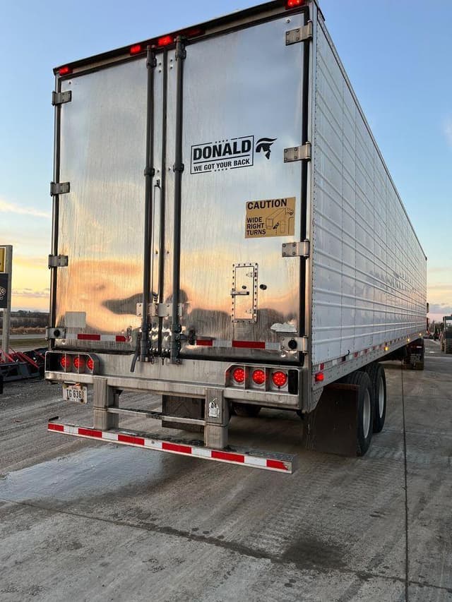 Image of Great Dane Reefer Trailer equipment image 2