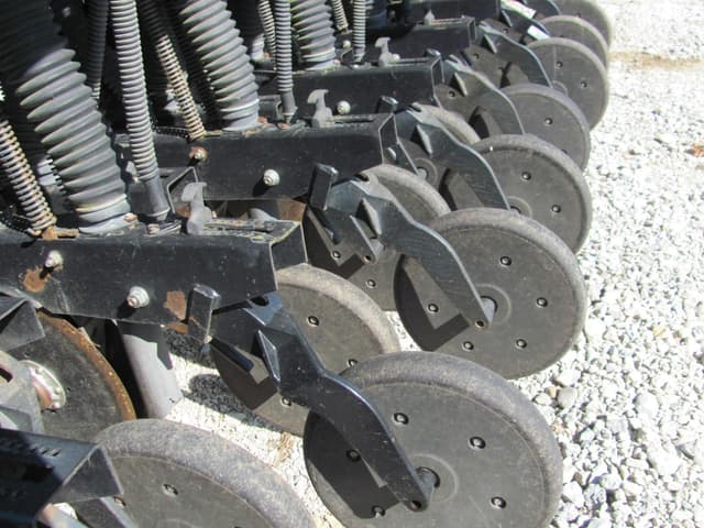Image of Great Plains 1006NT equipment image 3