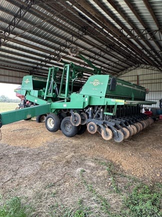 2008 Great Plains 2N-3010 Equipment Image0