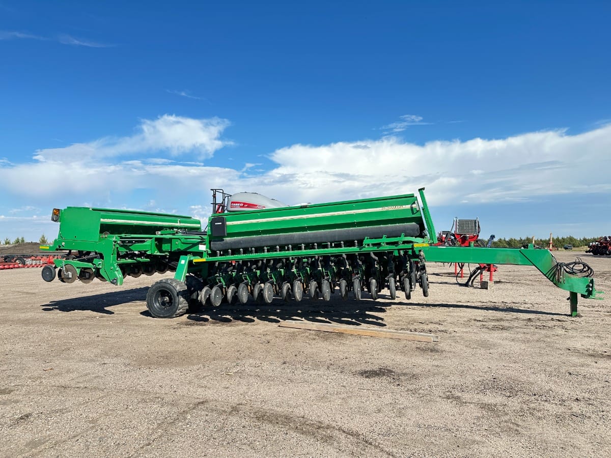 Great Plains 3S4000 Equipment Image0