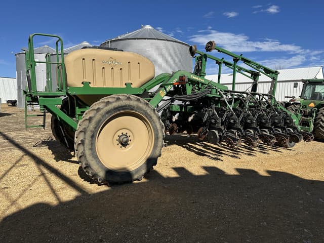 Image of Great Plains YP1225 equipment image 3