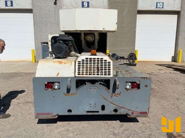 Image of Grove YB4409-2 equipment image 2