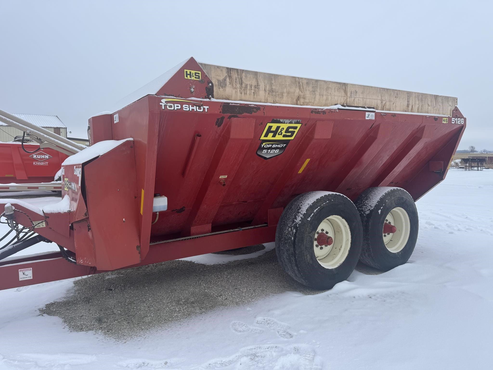2008 H&S 5126 Equipment Image0