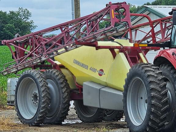 Image of Hardi Commander 4400 equipment image 3