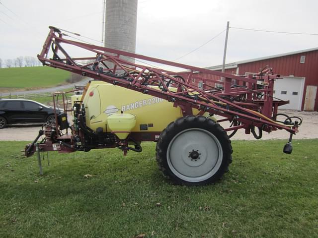 Image of Hardi Ranger 2200 equipment image 4