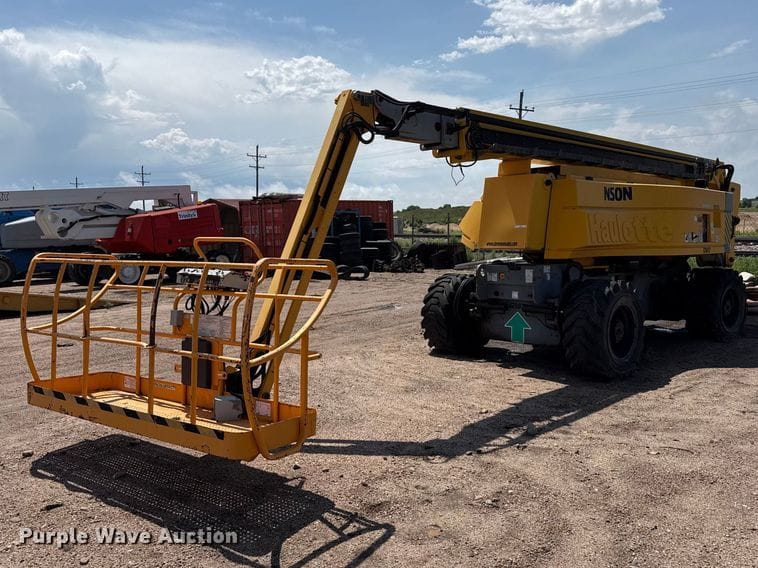 2008 Haulotte HA130JRT Equipment Image0