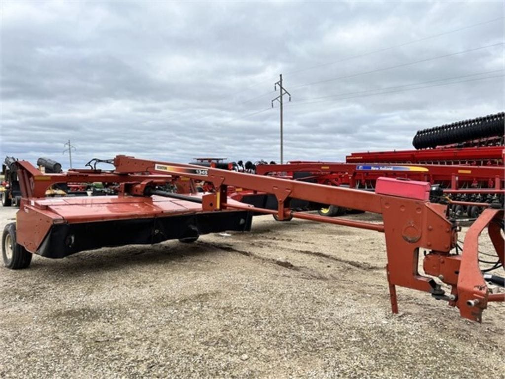 Main image Hesston 1345