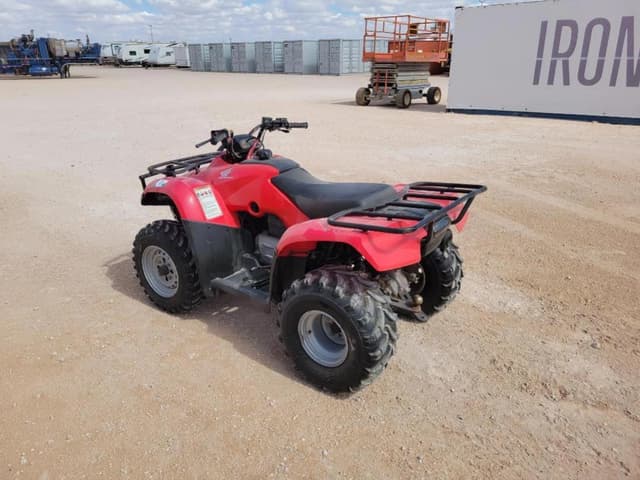 Image of Honda Recon TRX 250 equipment image 2
